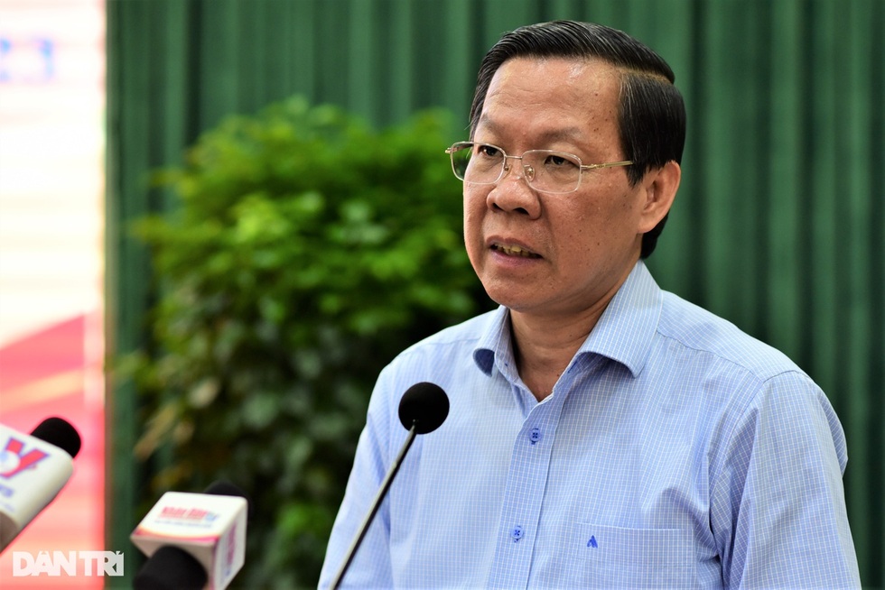 Vì sao địa phương gửi hàng trăm văn bản hỏi Trung ương? - 1 Vì sao địa phương gửi hàng trăm văn bản hỏi Trung ương? - 1