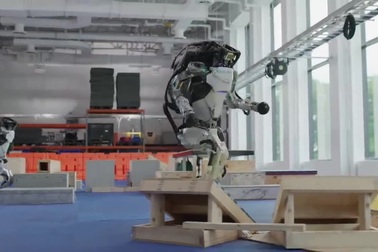 Các kỹ sư "dạy" kỹ năng chạy parkour cho robot Atlas
