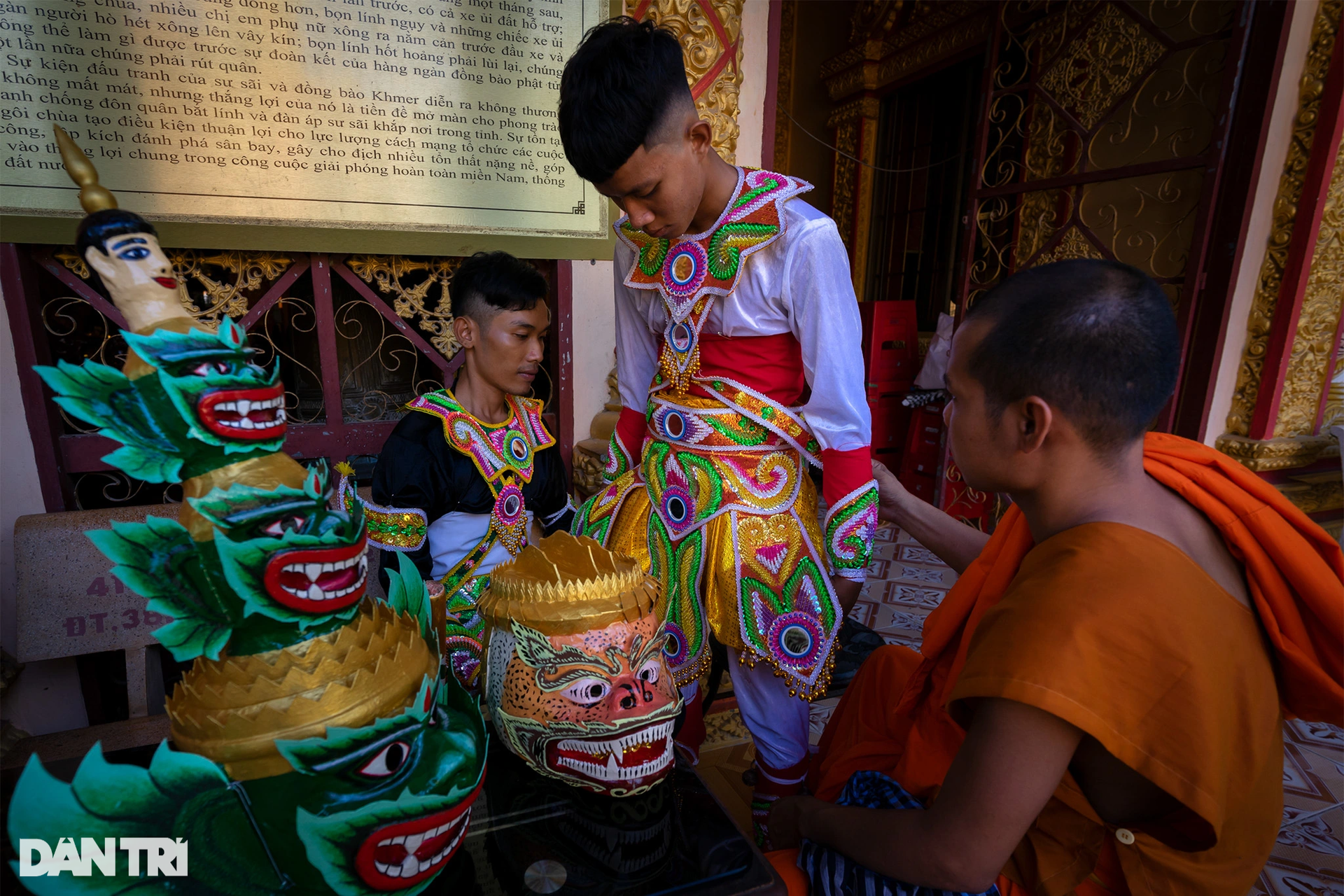 Rộn ràng Lễ dâng y Kathina của bà con dân tộc Khmer Nam bộ - 10 Rộn ràng Lễ dâng y Kathina của bà con dân tộc Khmer Nam bộ - 10