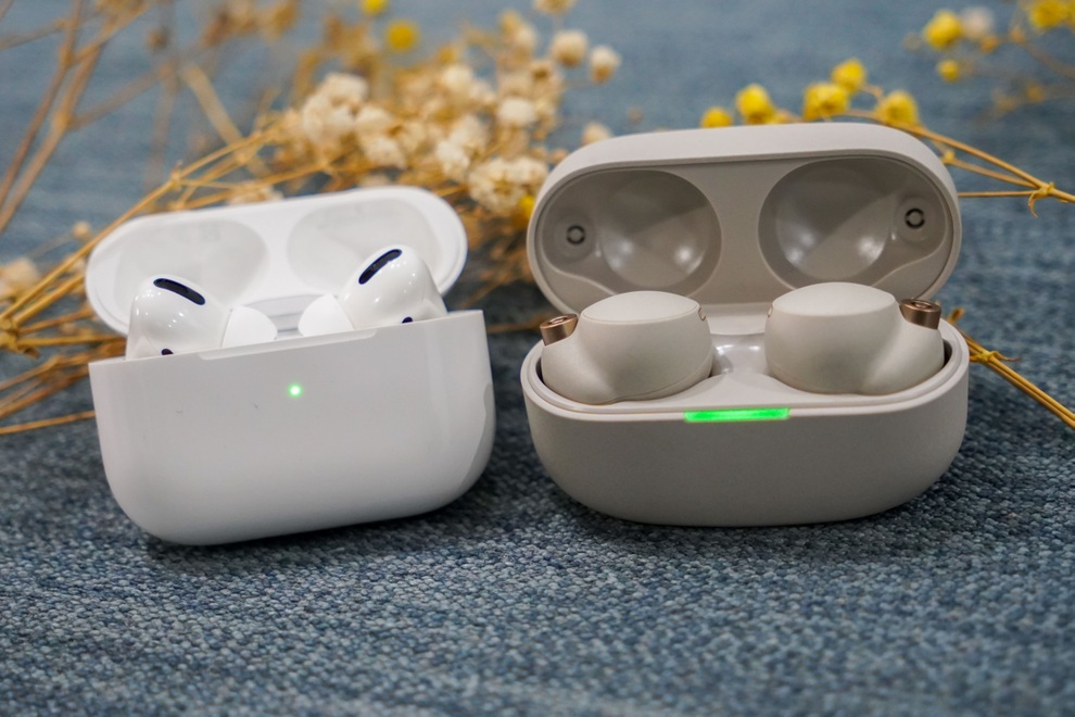 AirPods Pro đối đầu Sony WF-1000XM4: 6 triệu đồng chọn tai nghe nào? - 2 AirPods Pro đối đầu Sony WF-1000XM4: 6 triệu đồng chọn tai nghe nào? - 2