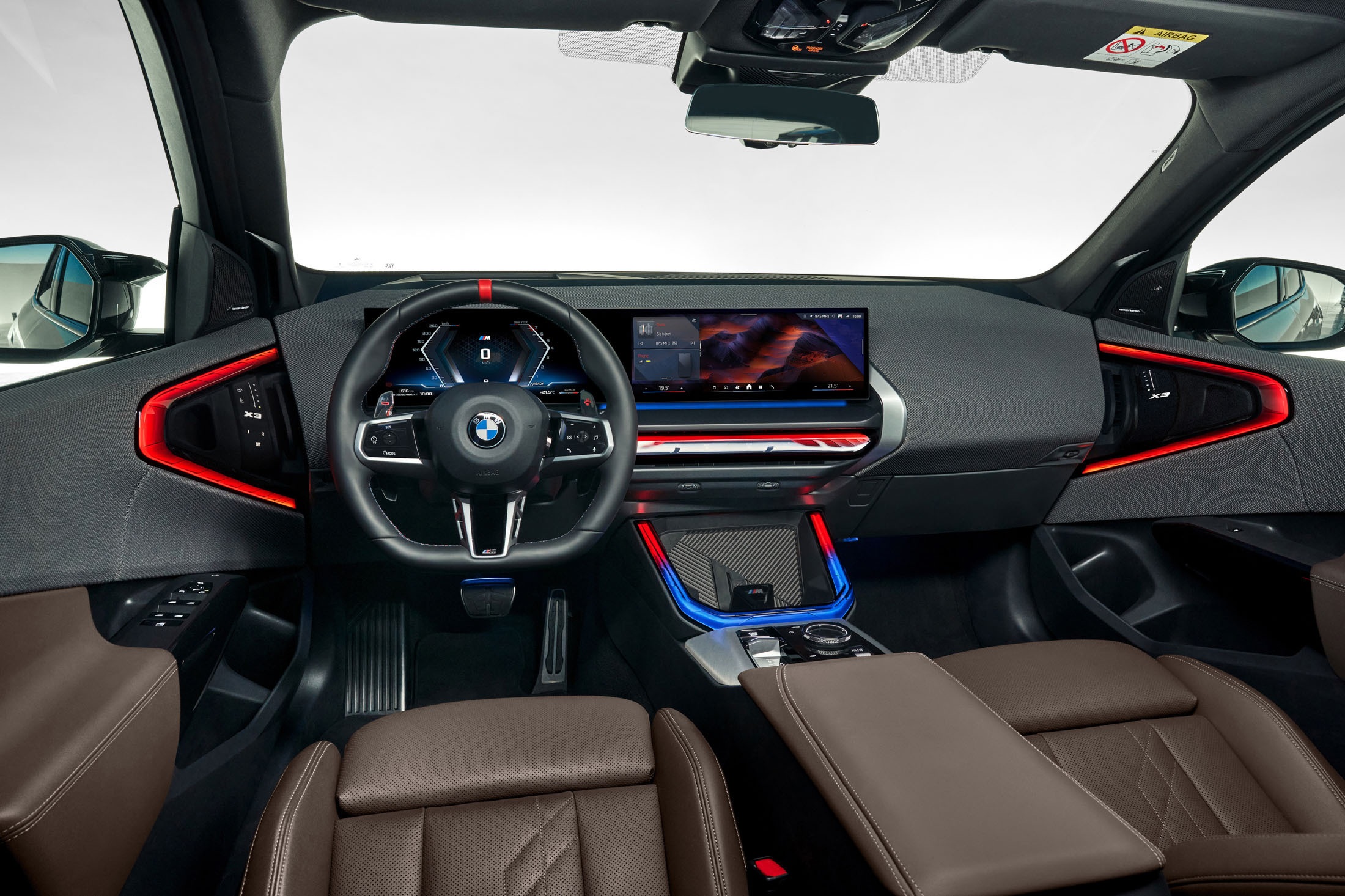 View - BMW X3 thế hệ mới ra mắt với động cơ hybrid mạnh mẽ hơn | Báo Dân trí
