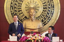 Chủ tịch nước Võ Văn Thưởng gặp gỡ cán bộ, nhân viên các cơ quan đại diện ngoại giao Việt Nam tại Trung Quốc