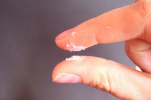 Tinh trùng vón cục có bất thường không?