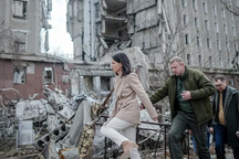 UAV Nga bám theo Ngoại trưởng Đức khi thăm Ukraine