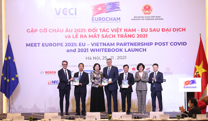 Lễ ra mắt Sách trắng 2021