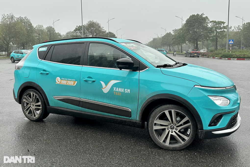 Taxi thuần điện chính thức vận hành tại Việt Nam, giá từ 14.000 đồng/km - 1 Taxi thuần điện chính thức vận hành tại Việt Nam, giá từ 14.000 đồng/km - 1