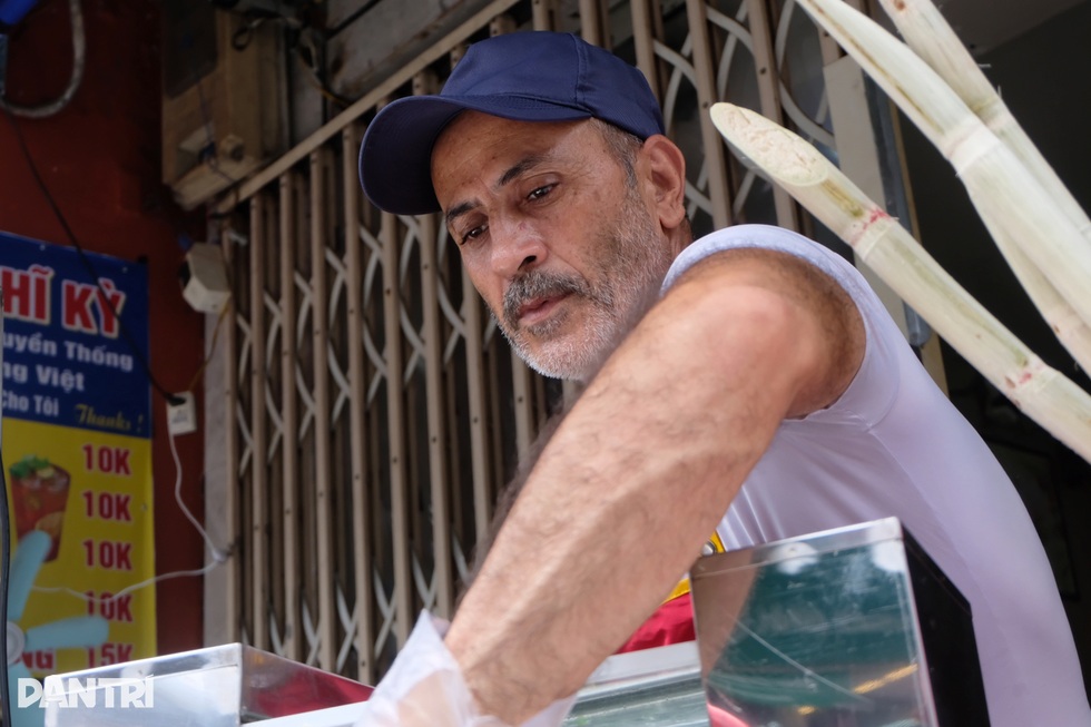 Chồng Thổ Nhĩ Kỳ sang Việt Nam cưới vợ giám đốc, hàng ngày vẫn bán nước mía - 6 Chồng Thổ Nhĩ Kỳ sang Việt Nam cưới vợ giám đốc, hàng ngày vẫn bán nước mía - 6