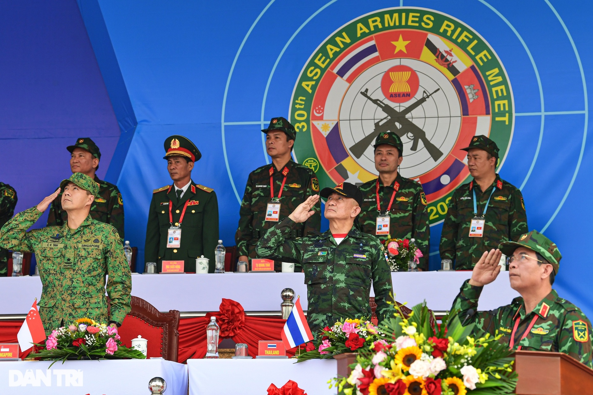 Quân đội các nước ASEAN đua tài bắn súng ở Việt Nam - 4 Quân đội các nước ASEAN đua tài bắn súng ở Việt Nam - 4