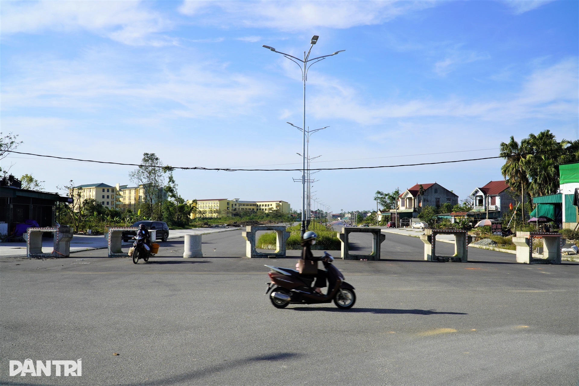 Nhiều dự án trăm tỷ ở Hà Tĩnh thi công đứt đoạn - 3