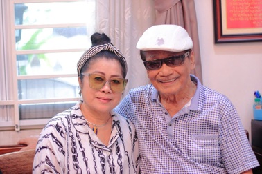 NSND Trần Hiếu tuổi U90: Sợ bà xã rời bỏ, vẫn đau đáu với âm nhạc