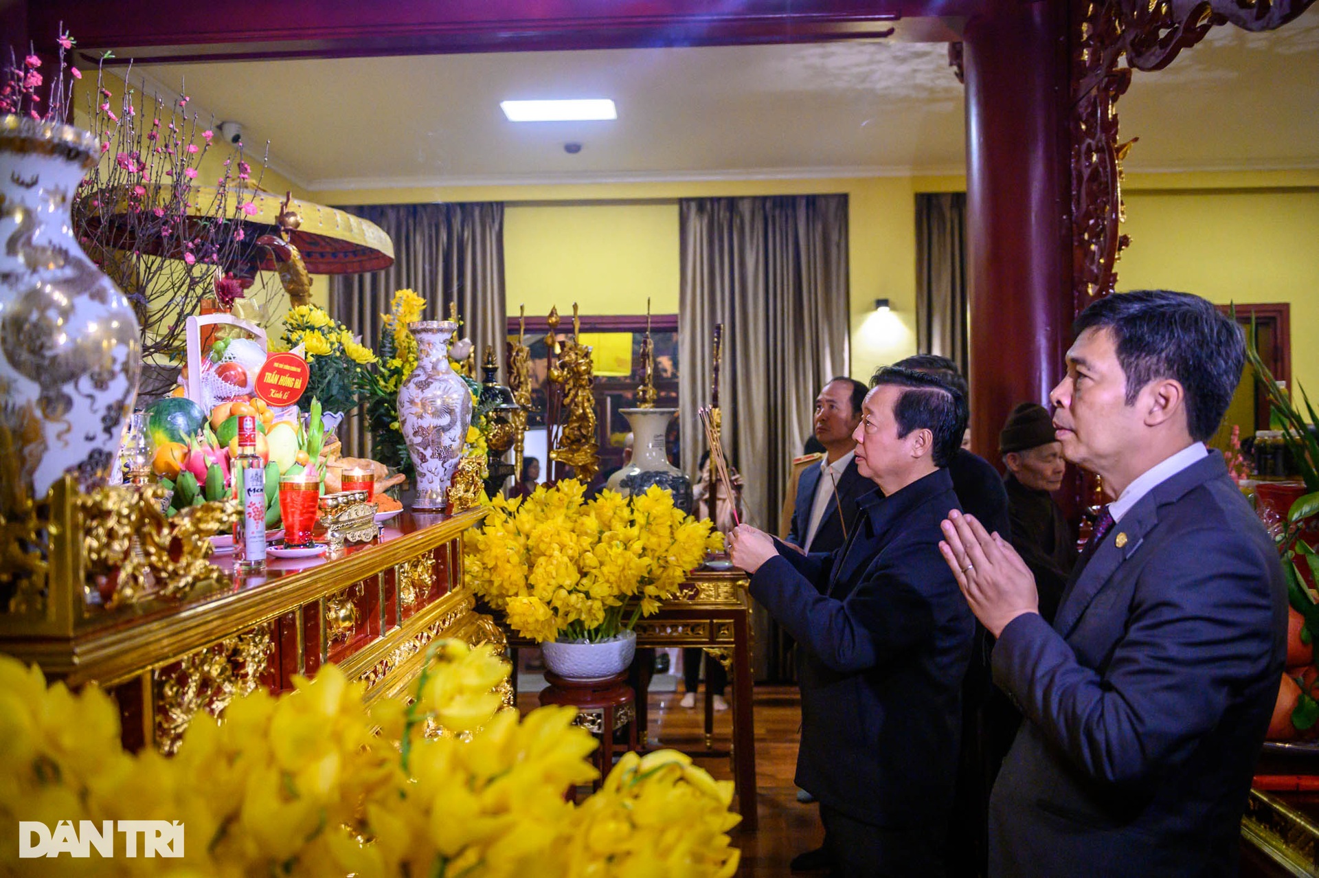 Phó Thủ tướng Trần Hồng Hà chúc Tết bệnh nhân, người lao động đêm 30 Tết - 10 Phó Thủ tướng Trần Hồng Hà chúc Tết bệnh nhân, người lao động đêm 30 Tết - 10