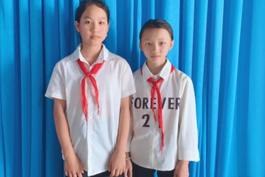 Hai học sinh lớp 6 cứu bé trai 2 tuổi bị đuối nước