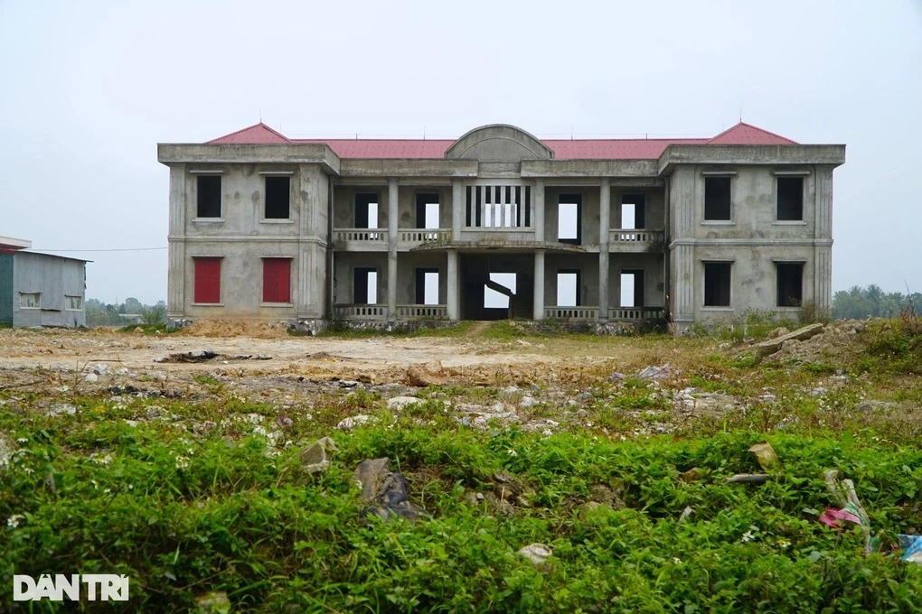 Loạt công sở tiền tỷ ở Thanh Hóa bỏ hoang sau sáp nhập - 9