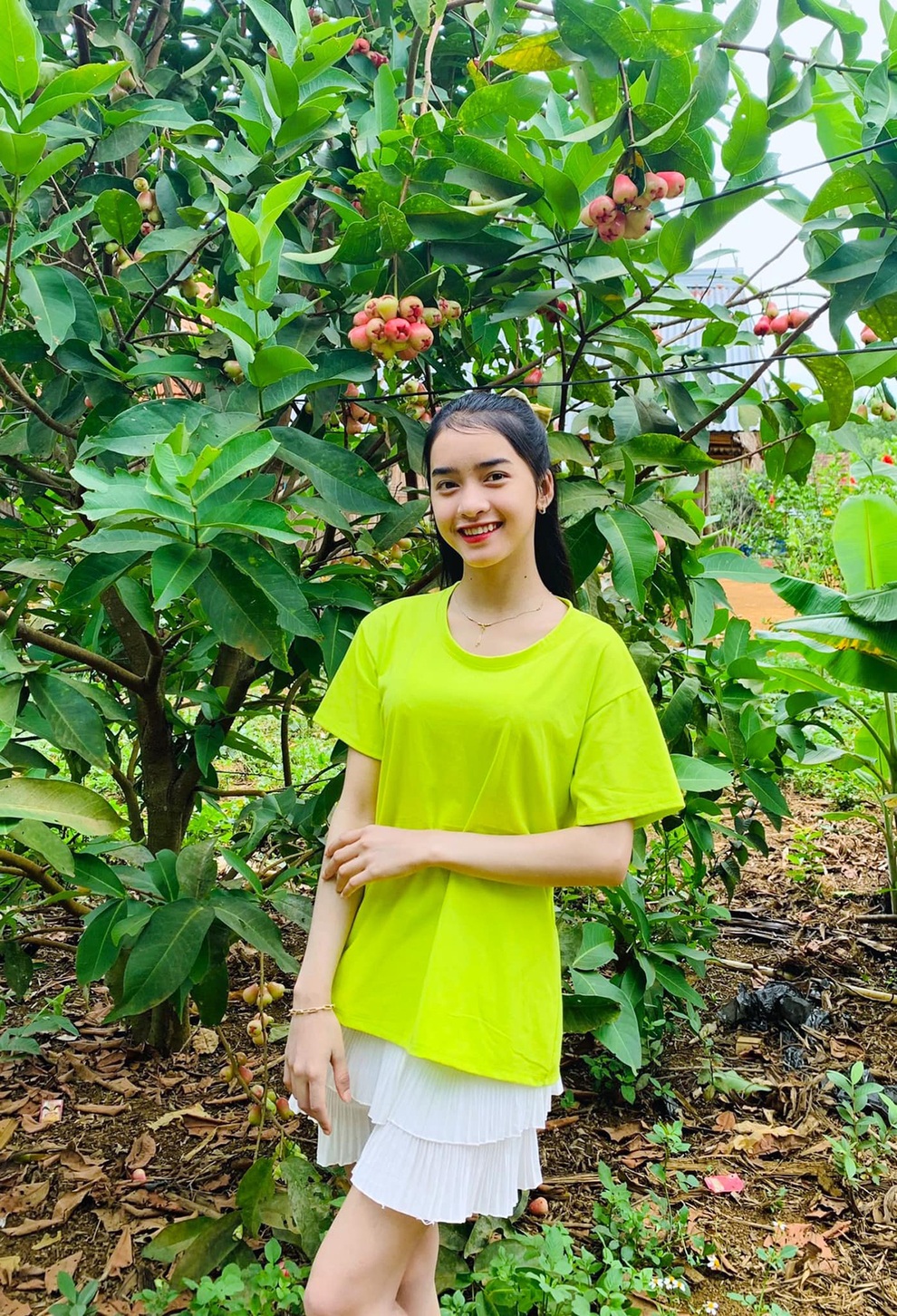 Sơn nữ Bana 17 tuổi hút triệu view với những clip lên nương làm rẫy - 8 Sơn nữ Bana 17 tuổi hút triệu view với những clip lên nương làm rẫy - 8