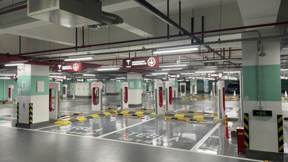 Doanh số của Tesla tăng gần gấp 10 chỉ trong vòng 5 năm - 2 Doanh số của Tesla tăng gần gấp 10 chỉ trong vòng 5 năm - 2