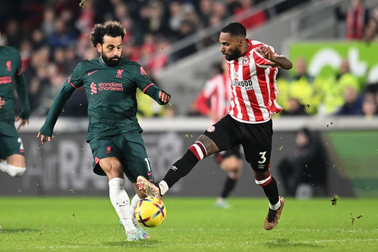 Công yếu và thủ tồi, Liverpool nhận trái đắng trước Brentford