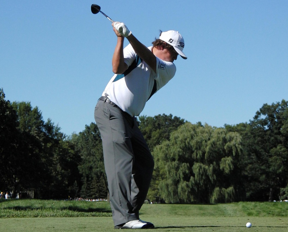 Phòng tránh chấn thương trong các cú swing khi chơi golf - 1