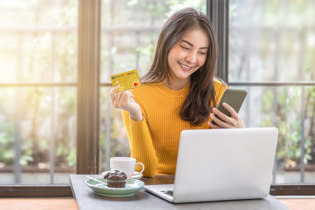 Đổ xăng tiết kiệm với thẻ HDBank - Petrolimex 4 trong 1 - 2