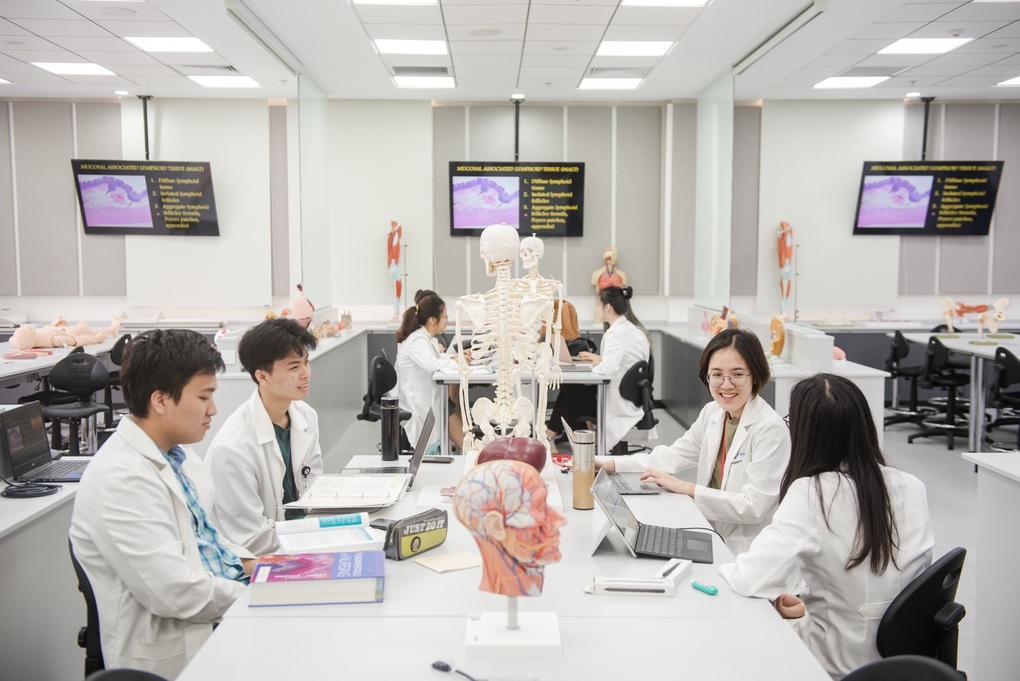 Ngành hot trong y khoa, ra trường có việc tại Đại học VinUni - 2 Ngành hot trong y khoa, ra trường có việc tại Đại học VinUni - 2