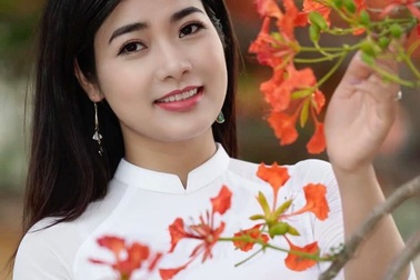 Đàm Hằng: “Tôi tăng gần 10 kg trong thời gian bị khủng hoảng tinh thần”