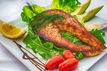 Vì sao nên ăn nhiều cá?