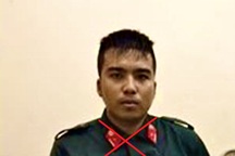 Bắt thanh niên giả danh công an để ra oai với bạn gái