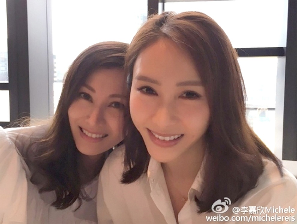 Dáng vóc vạn người mê của Lê Tư khi diện áo tắm ở tuổi 50 - 7 Dáng vóc vạn người mê của Lê Tư khi diện áo tắm ở tuổi 50 - 7