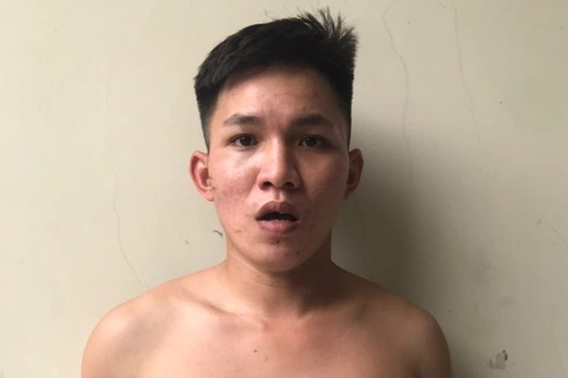 Vụ nổ súng trước cổng tòa sau phiên xét xử trùm giang hồ: Bắt 3 đối tượng - 1 Vụ nổ súng trước cổng tòa sau phiên xét xử trùm giang hồ: Bắt 3 đối tượng - 1