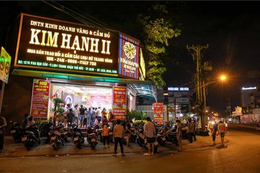 Lựa chọn trang sức cưới tại tiệm vàng Kim Hạnh 2