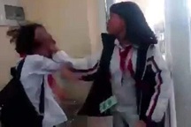Học sinh đánh bạn: Cần hình phạt nghiêm để đủ sức răn đe