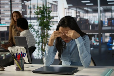 Hơn 3.000 lao động trẻ Nhật Bản tự tử mỗi năm