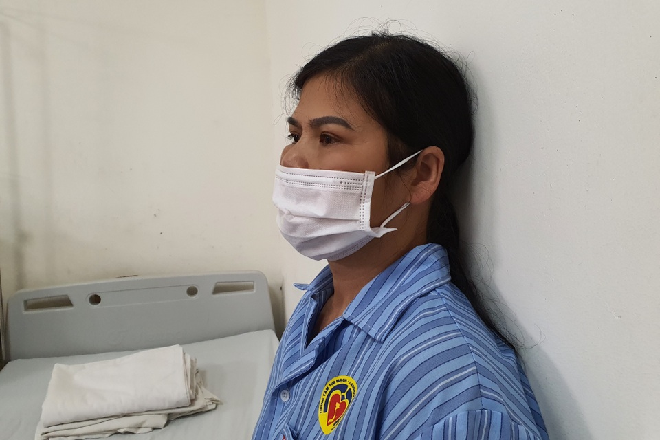 Giọt nước mắt cơ cực của người phụ nữ xin xuất viện về nhà chờ chết - 5 Giọt nước mắt cơ cực của người phụ nữ xin xuất viện về nhà chờ chết - 5