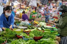 Đà Nẵng: Sức mua yếu, giá thực phẩm Tết chỉ tăng nhẹ