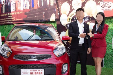 Lý giải nhân viên "sống chết" với địa ốc Alibaba và Nguyễn Thái Luyện