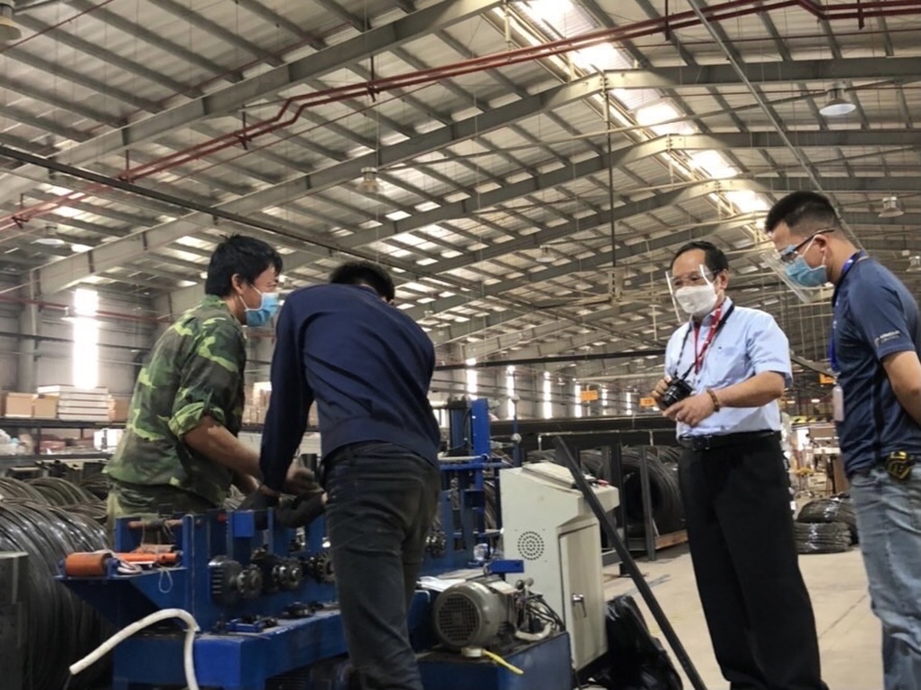 Á Đông đầu tư nhà máy 150 tỷ đồng sản xuất quầy kệ trưng bày - 5 Á Đông đầu tư nhà máy 150 tỷ đồng sản xuất quầy kệ trưng bày - 5