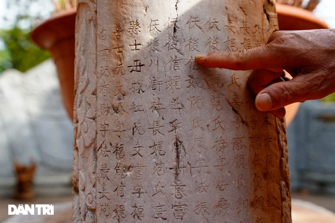 Chiêm ngưỡng di tích đá, tượng gỗ độc đáo trong chùa cổ 700 tuổi ở xứ Đông - 5 Chiêm ngưỡng di tích đá, tượng gỗ độc đáo trong chùa cổ 700 tuổi ở xứ Đông - 5