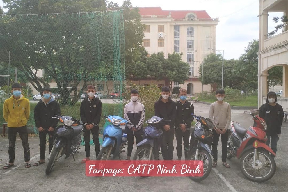 Triệu tập 17 quái xế lạng lách, đánh võng gây tai nạn trên đường phố - 1 Triệu tập 17 quái xế lạng lách, đánh võng gây tai nạn trên đường phố - 1