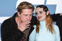 Cô gái kém 36 tuổi khiến Brad Pitt quan tâm và dạy cho "bài học cuộc đời"