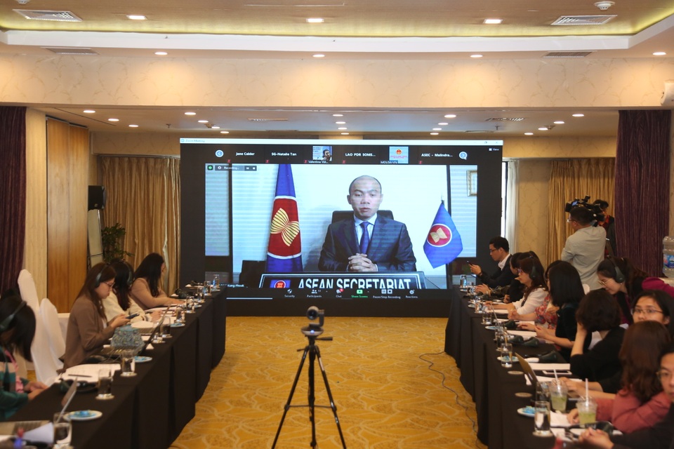 Nhân viên xã hội cần chuyên nghiệp hóa để đối phó với thách thức - 4 Nhân viên xã hội cần chuyên nghiệp hóa để đối phó với thách thức - 4