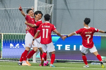 Bóng đá Campuchia xếp trên Việt Nam ở bảng xếp hạng châu Á