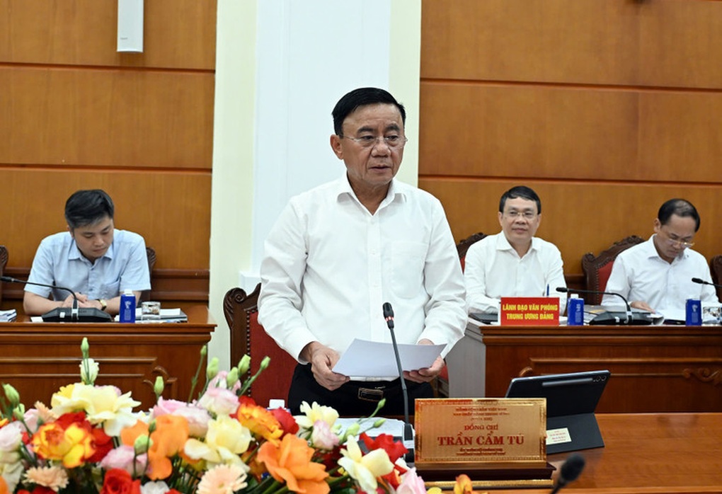 Bộ Chính trị cho ý kiến phương án nhân sự khóa mới của 6 tỉnh - 3 Bộ Chính trị cho ý kiến phương án nhân sự khóa mới của 6 tỉnh - 3