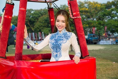 Elly Trần làm đại sứ lễ hội Khinh khí cầu Quốc tế 2016