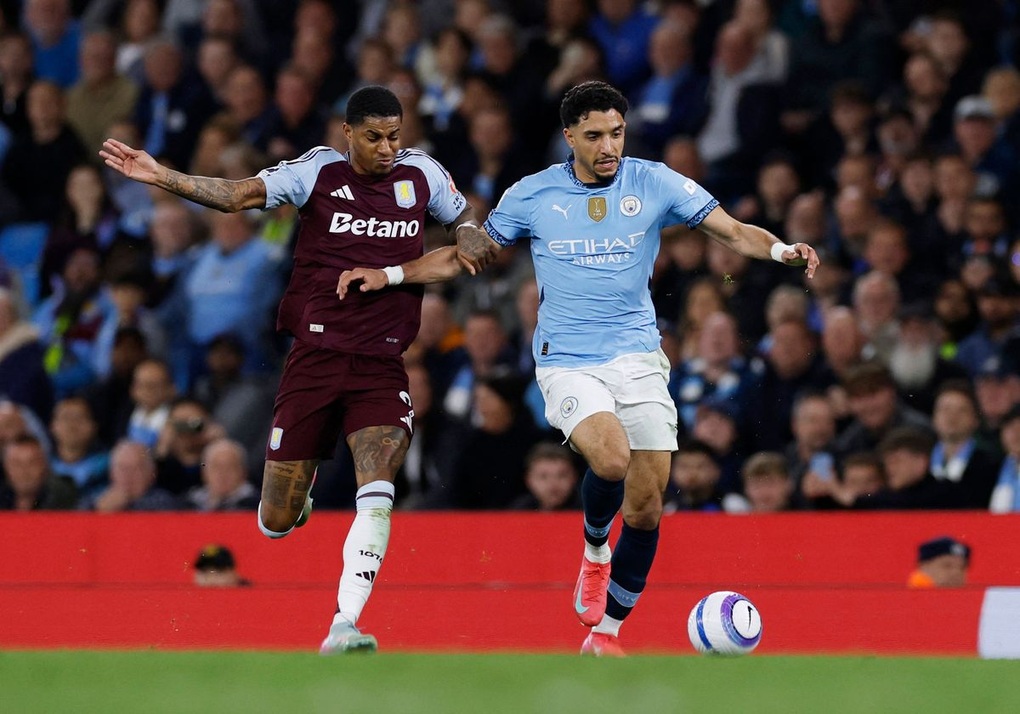 Man City hạ Aston Villa nhờ bàn thắng ở phút bù giờ - 2 Man City hạ Aston Villa nhờ bàn thắng ở phút bù giờ - 2