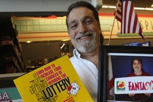 Trúng xổ số jackpot 7 lần bằng chiến thuật “phi logic”