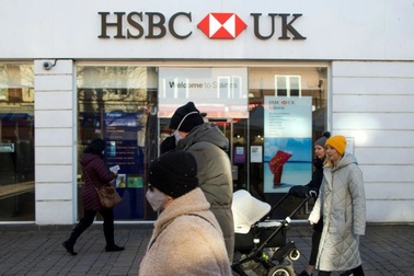 HSBC bị phạt 64 triệu bảng Anh vì lỗi chống rửa tiền