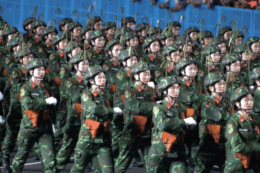 Những tiếng hô vang hào hùng trong ngày đầu hợp luyện diễu binh ở TPHCM