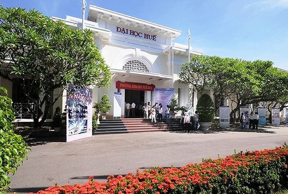 Đại học Huế miễn phí toàn bộ lệ phí đăng ký xét tuyển - 1 Đại học Huế miễn phí toàn bộ lệ phí đăng ký xét tuyển - 1