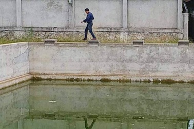 Học sinh lớp 7 chết đuối tại bể bơi