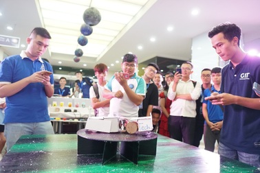 Triển lãm công nghệ ứng dụng IoT - Một ngày phô diễn sáng tạo của sinh viên Đại học Greenwich Việt Nam