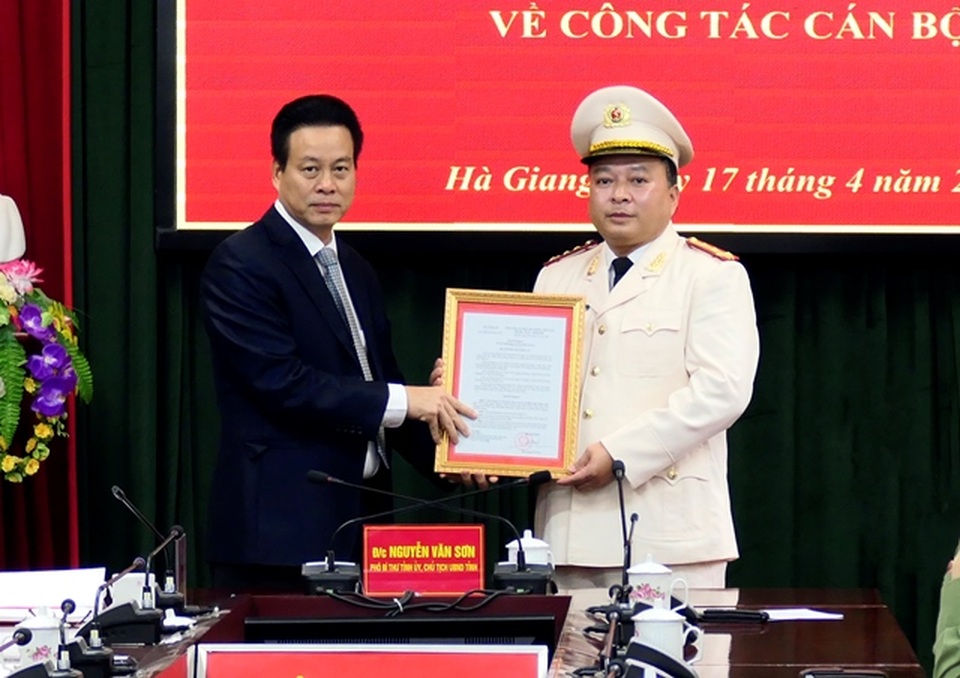 Hà Giang có tân Giám đốc công an tỉnh - 1 Hà Giang có tân Giám đốc công an tỉnh - 1